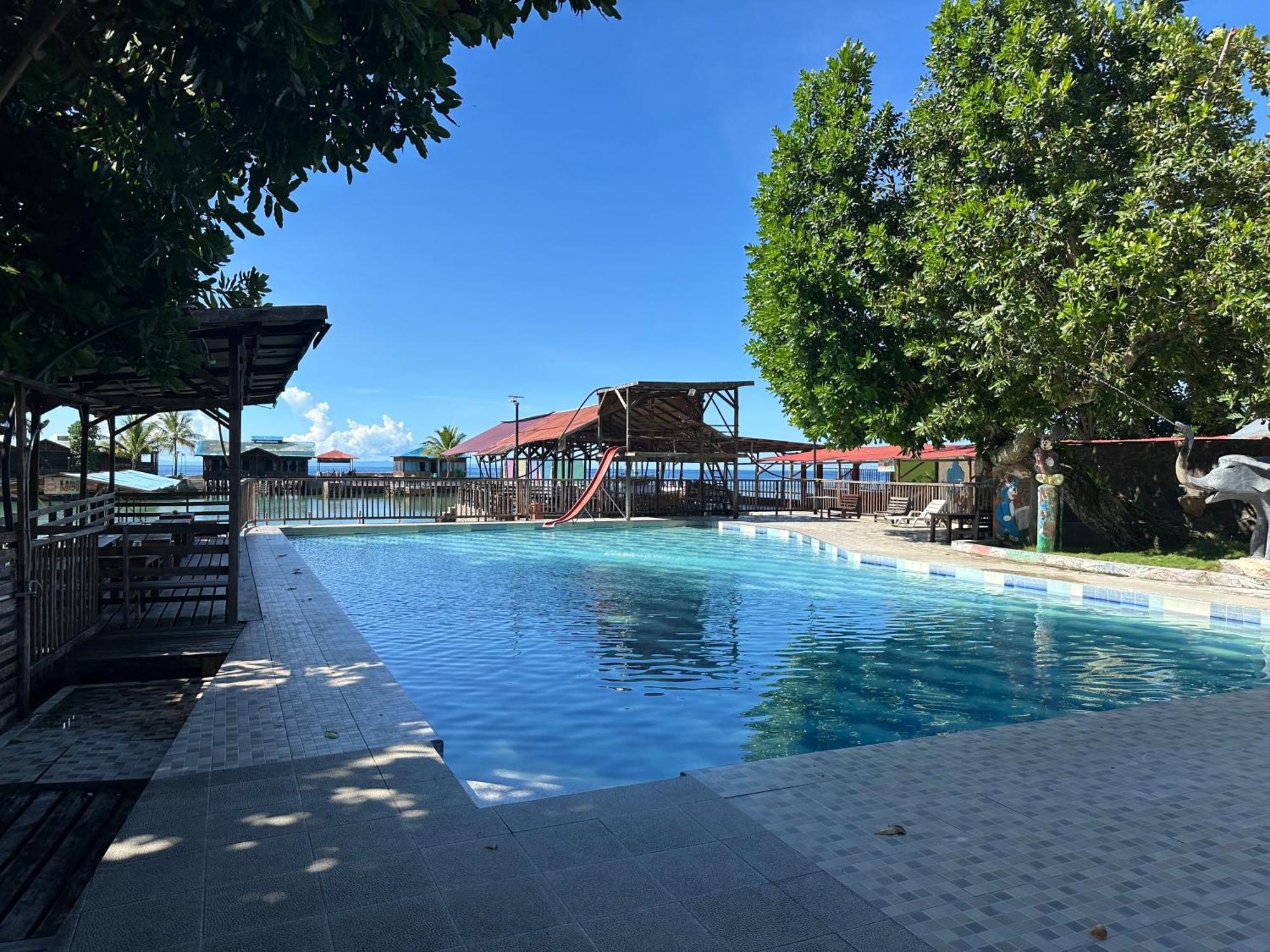 Mooi Park Hotel Sorong Exterior photo
